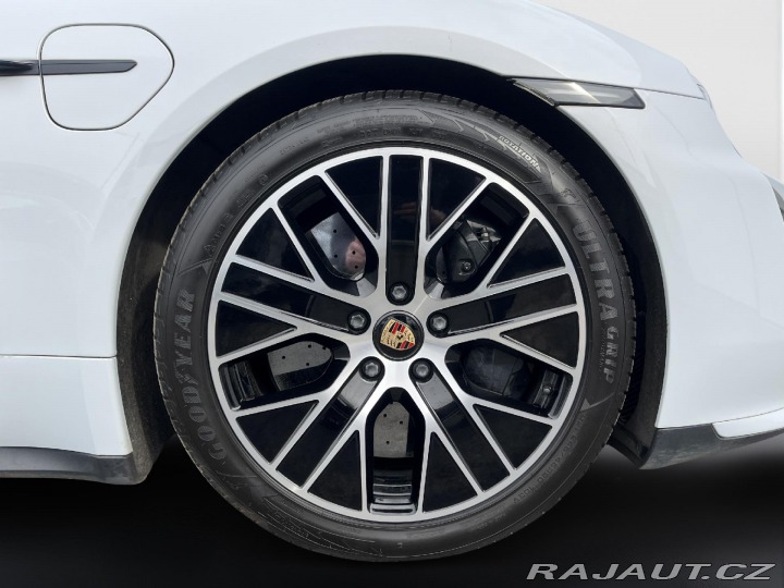 Porsche Taycan Turbo 2020