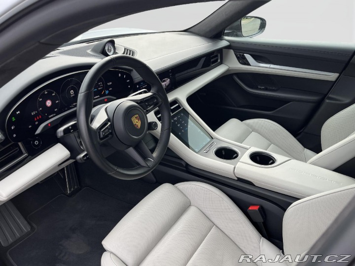 Porsche Taycan Turbo 2020