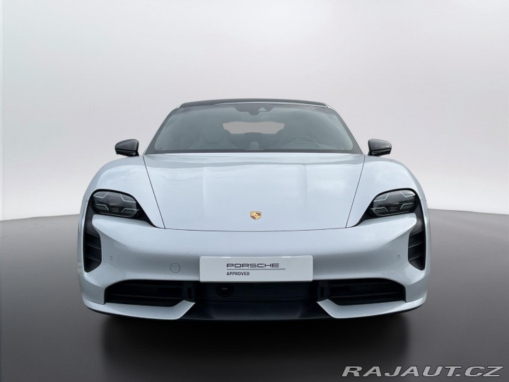 Porsche Taycan Turbo 2020