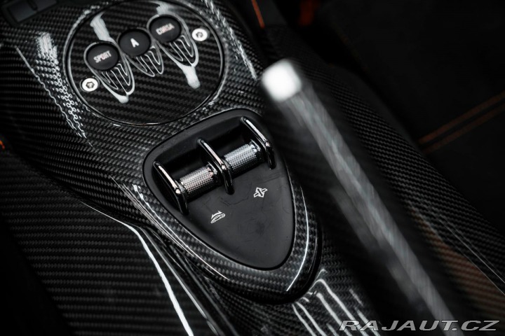 Lamborghini Gallardo Performante 2012