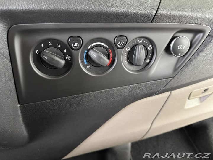 Ford Tourneo Custom 2,2TDCi L2*TITANIUM*REZER 2014