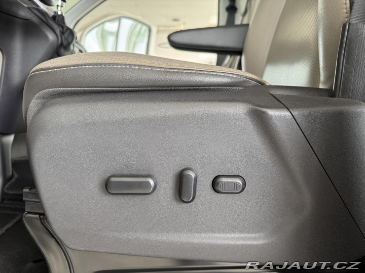 Ford Tourneo Custom 2,2TDCi L2*TITANIUM*REZER 2014