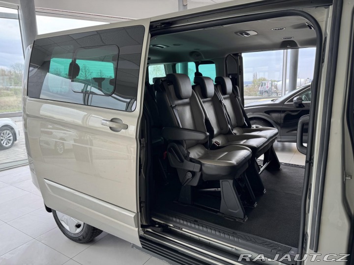 Ford Tourneo Custom 2,2TDCi L2*TITANIUM*Kůže* 2014