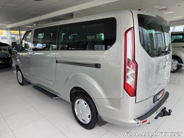 Ford Tourneo Custom 2,2TDCi L2*TITANIUM*REZER 2014