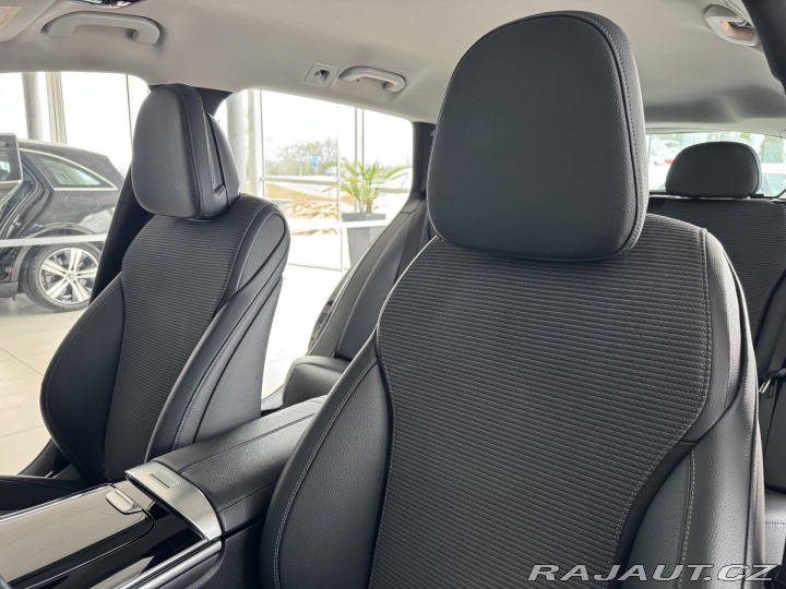 Mercedes-Benz C 300eT*230kW*Avantg*REZERV 2022