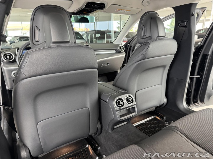 Mercedes-Benz C 300eT*230kW*Avantg*REZERV 2022
