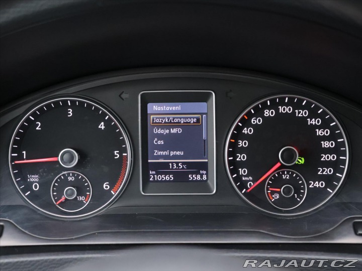 Volkswagen Multivan 2,0 TDI DSG 4M CZ Highlin 2013