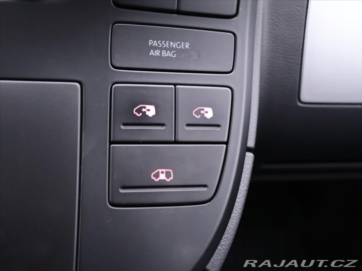 Volkswagen Multivan 2,0 TDI DSG 4M CZ Highlin 2013