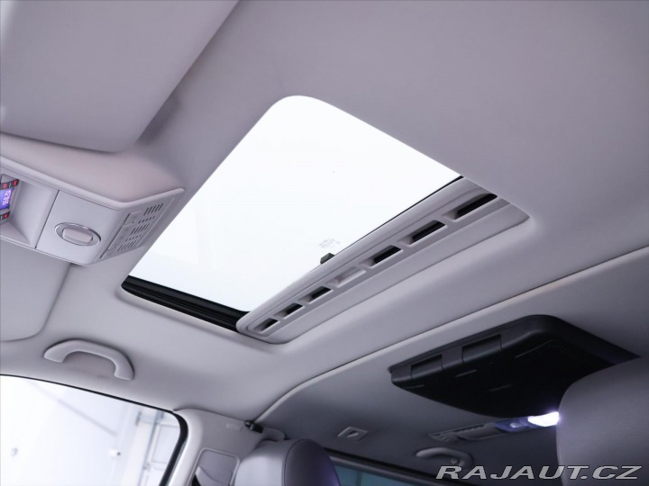 Volkswagen Multivan 2,0 TDI DSG 4M CZ Highlin 2013