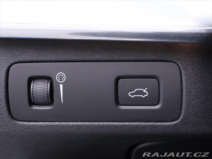 Volvo XC90 2,0 D4 140kW CZ LED Momen 2016