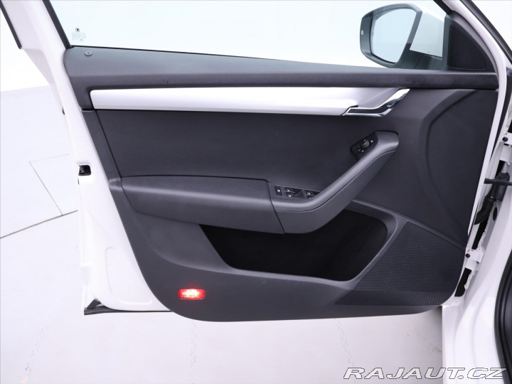 Škoda Octavia 1,6 TDI 81kW Style CZ Aut 2015