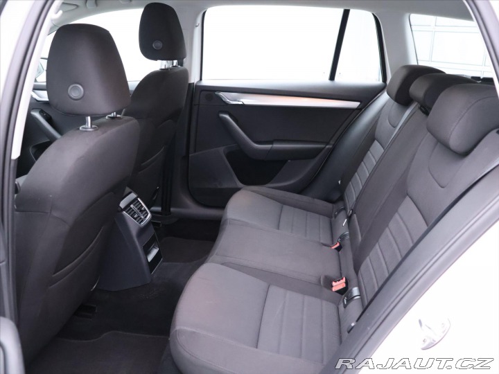 Škoda Octavia 1,6 TDI 81kW Style CZ Aut 2015