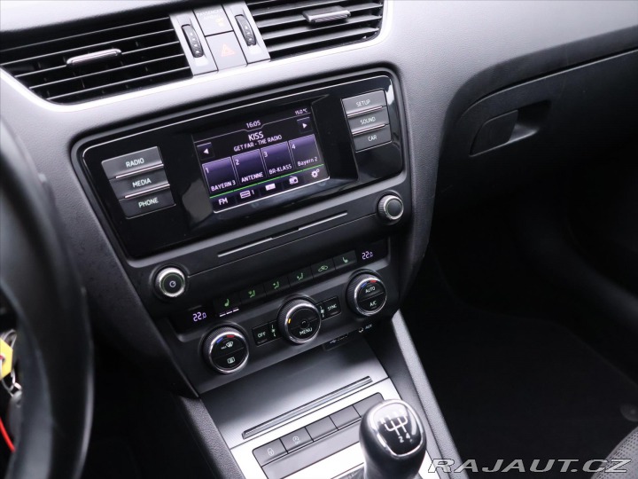 Škoda Octavia 1,6 TDI 81kW Style CZ Aut 2015