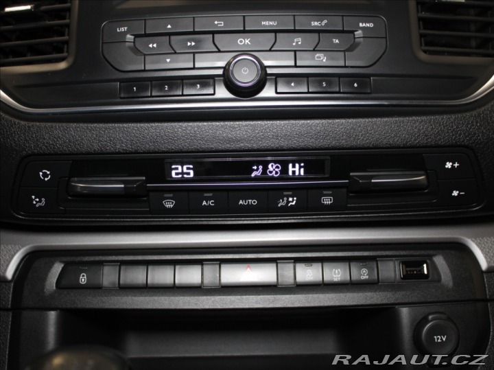 Citroën SpaceTourer 1,6 HDi 85kW 8-míst Tažné 2017