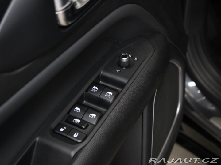 Jeep Compass 1,5 T. Hybrid Summit Výpr 2025