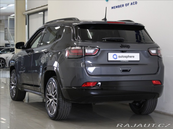 Jeep Compass 1,5 T. Hybrid Summit Výpr 2025
