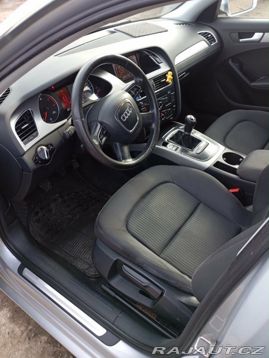 Audi A4 2,0   PRODÁM AUTO 2010