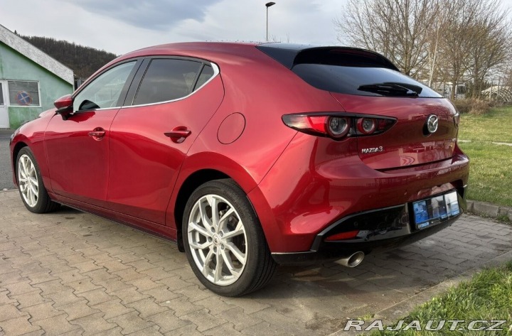 Mazda 3 2,0 1800