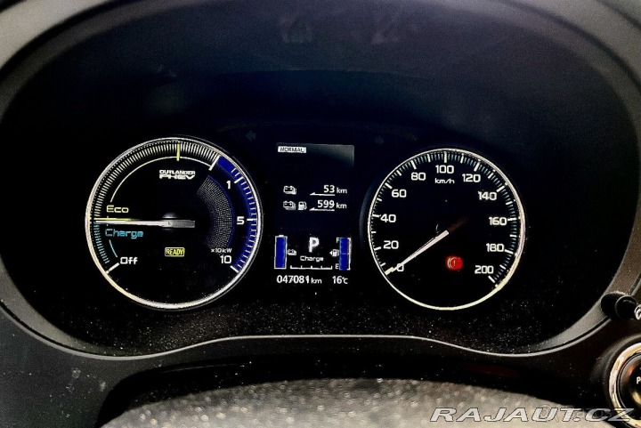 Mitsubishi Outlander PHEV 1800