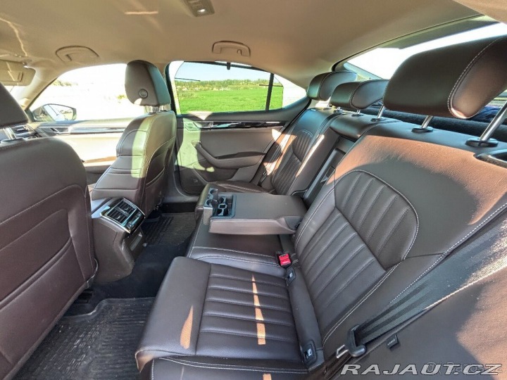 Škoda Superb 2,0 TDi,ČR,L&K,DSG, 1800