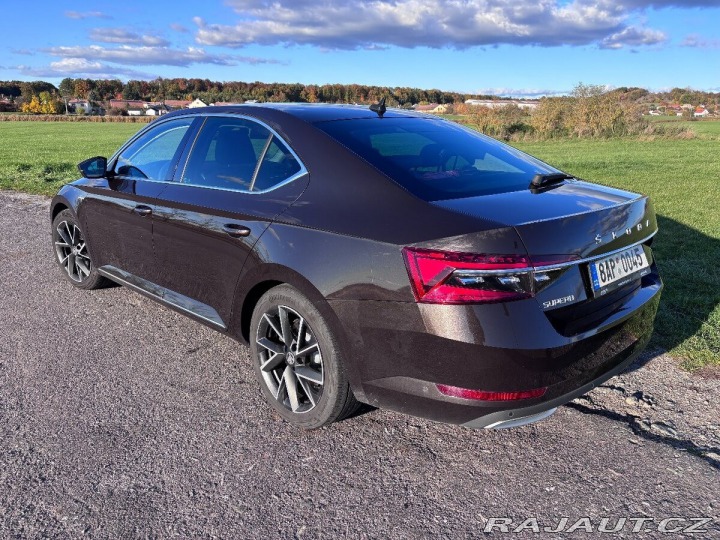 Škoda Superb 2,0 TDi,ČR,L&K,DSG, 1800