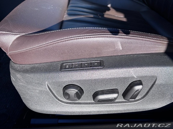 Škoda Superb 2,0 TDi,ČR,L&K,DSG, 1800