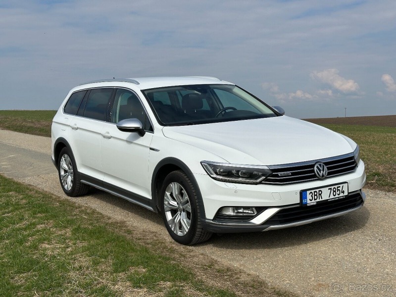 Volkswagen Passat 2,0   B8 Alltrack