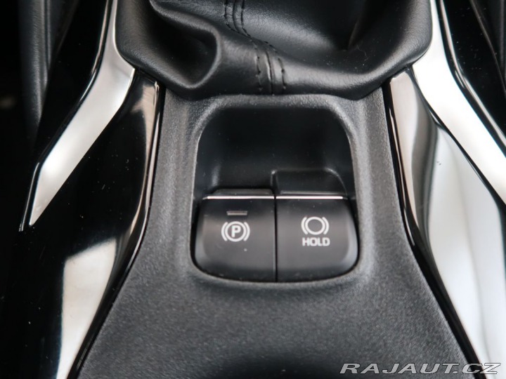Toyota Corolla 1.5VVT-i,CZ,1Maj,Comfort 2023