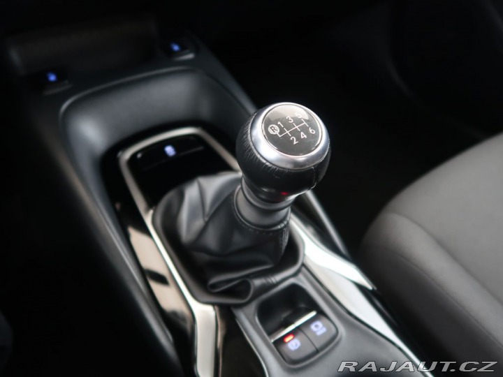 Toyota Corolla 1.5VVT-i,CZ,1Maj,Comfort 2023