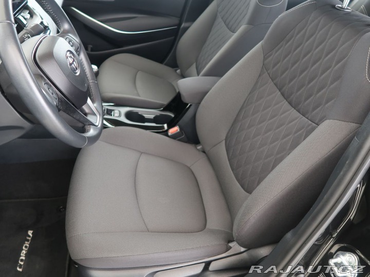 Toyota Corolla 1.5VVT-i,CZ,1Maj,Comfort 2023