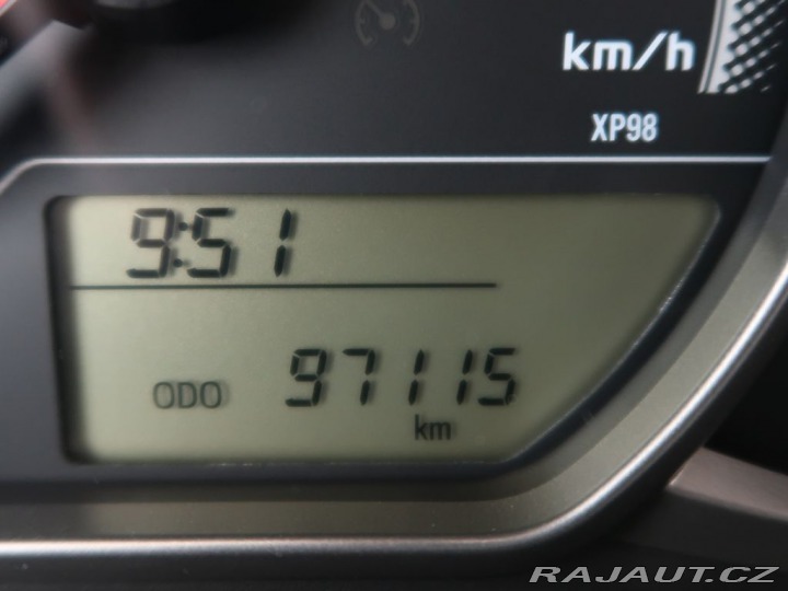 Toyota Yaris 1.33VVT-i,CZ,Active Desig 2014