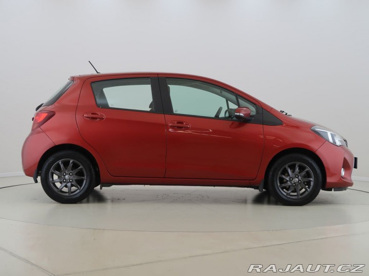 Toyota Yaris 1.33VVT-i,CZ,Active Desig 2014