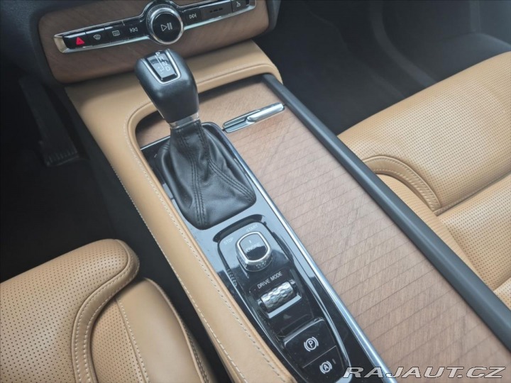 Volvo XC90 2,0 D5 AWD INSCRIPTION 2016