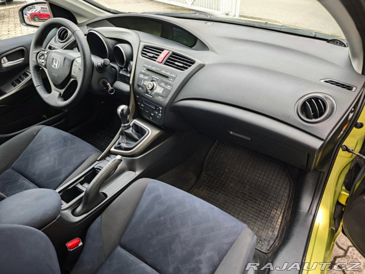 Honda Civic 1.4 i-VTEC Comfort REZERV 2012