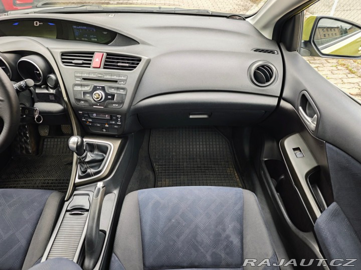 Honda Civic 1.4 i-VTEC Comfort REZERV 2012