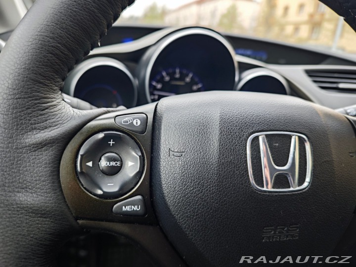 Honda Civic 1.4 i-VTEC Comfort nové Č 2012