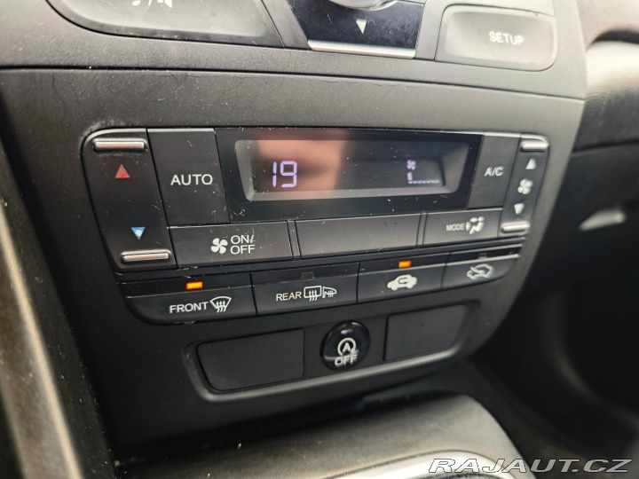 Honda Civic 1.4 i-VTEC Comfort REZERV 2012