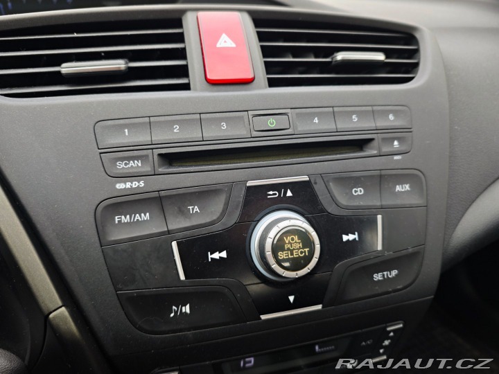 Honda Civic 1.4 i-VTEC Comfort nové Č 2012