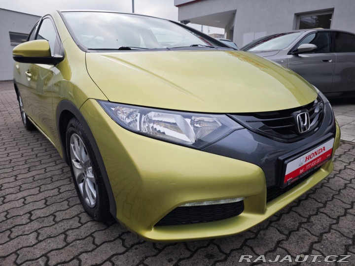Honda Civic 1.4 i-VTEC Comfort nové Č 2012