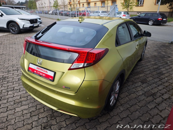 Honda Civic 1.4 i-VTEC Comfort nové Č 2012
