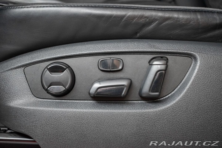 Volkswagen Touareg 3.0TDI R-LINE*2xKOLA*VZDU 2016