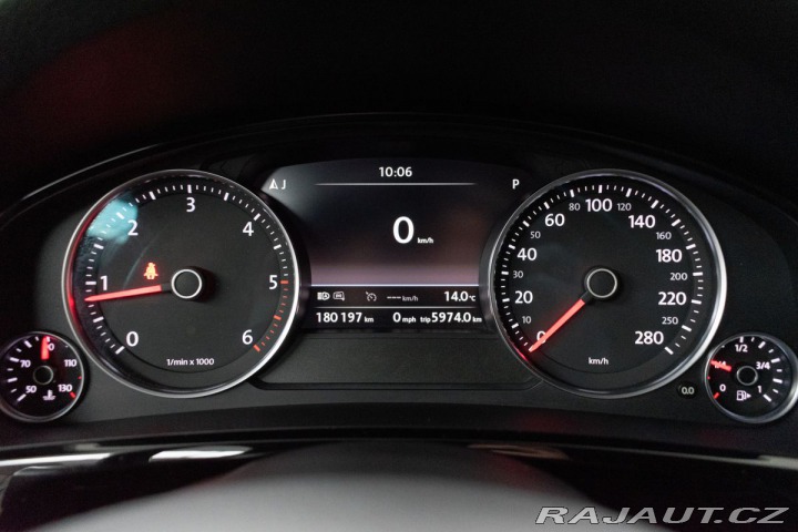 Volkswagen Touareg 3.0TDI R-LINE*2xKOLA*VZDU 2016