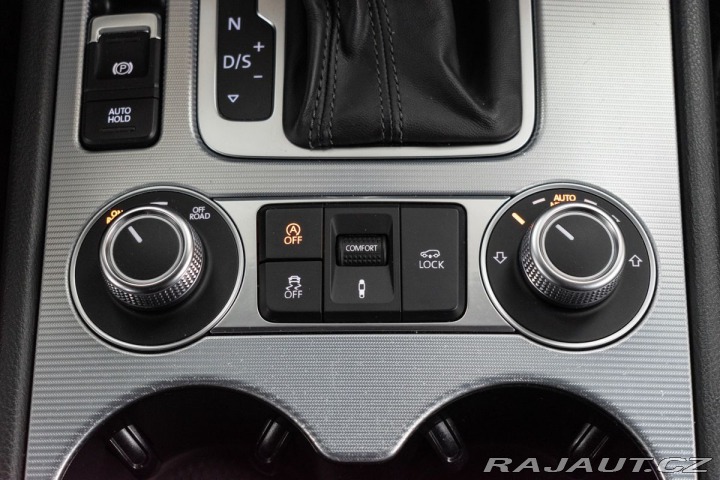 Volkswagen Touareg 3.0TDI R-LINE*2xKOLA*VZDU 2016