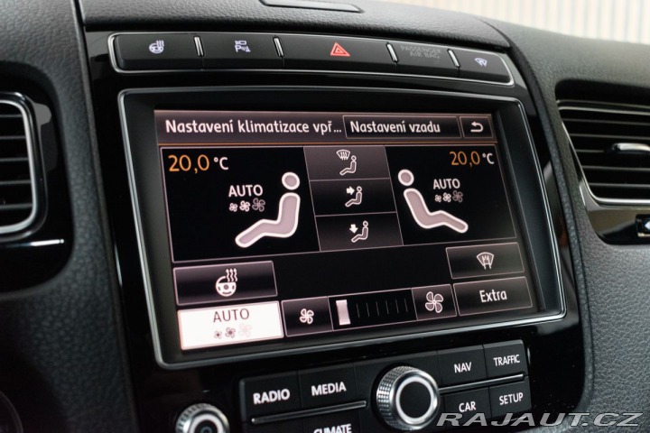 Volkswagen Touareg 3.0TDI R-LINE*2xKOLA*VZDU 2016