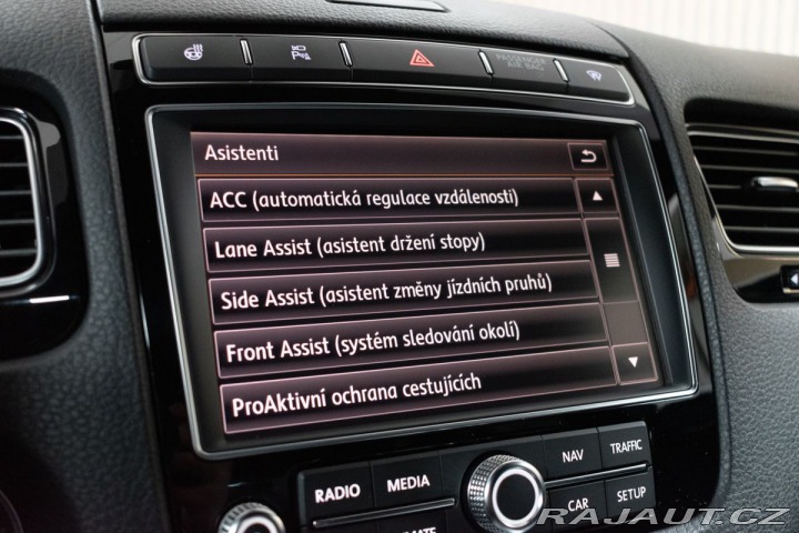 Volkswagen Touareg 3.0TDI R-LINE*2xKOLA*VZDU 2016