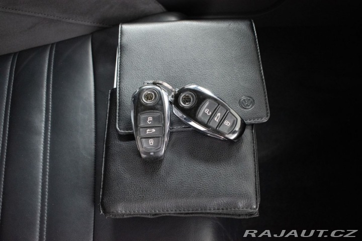 Volkswagen Touareg 3.0TDI R-LINE*2xKOLA*VZDU 2016