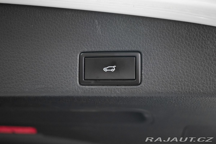 Volkswagen Touareg 3.0TDI R-LINE*2xKOLA*VZDU 2016