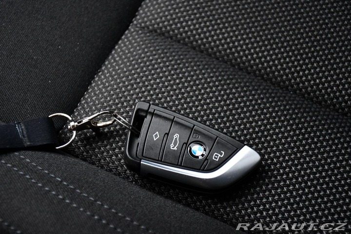 BMW 3 320d CARPLAY ČR 2xKOLA 2023