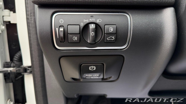 Volvo XC60 2.4D 158kW REZERVOVANO 2014