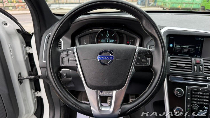 Volvo XC60 2.4D 158kW *Nové v ČR*Taž 2014